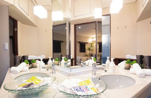 Yogi Hotel | Rycom Crystal Hotel