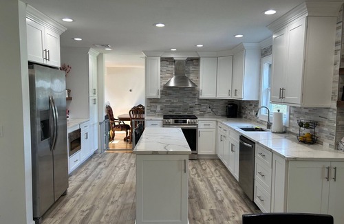St. James House | Ryder Cup Awaits - Luxury 4-bedroom house w/Pool, AC, and gym in Saint James