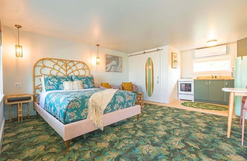 Rye Apartment | Rye Motor Inn - Oceanfront, Walk to Beach