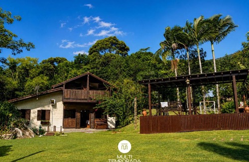 Canelinha House | Sítio Morada do Pai com Piscina e Sinuca