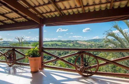 Pedro Leopoldo House | Sítio Pandora - Interior of Minas by Carpediem