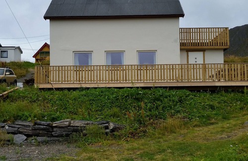 Hasvik Cottage | Sørøya Havfiskecruise AS - Elfridastuat
