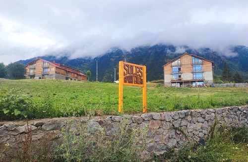 Savsat Apartment | Süles Apart Evleri