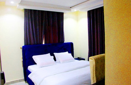 Lagos Hotel | S and B Suites