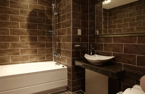 Gwanpyeong-dong Hotel | S& Hotel