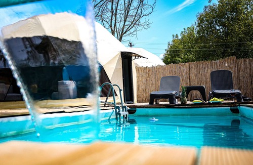 Yanik Ski Chalet | S More