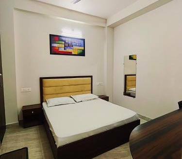 Lucknow House | S P Residency