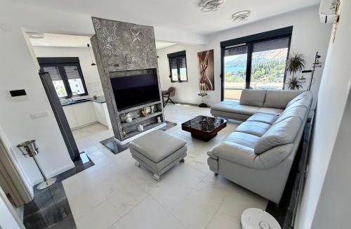 Igalo Apartment | S-Penthouse