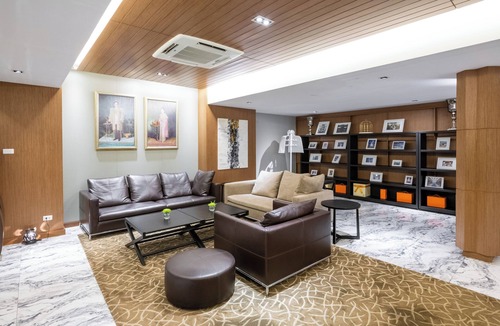Huai Khwang Hotel | S Ratchada Leisure Hotel