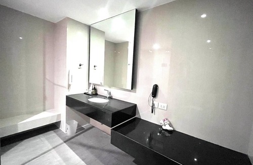 Huai Khwang Hotel | S Ratchada Leisure Hotel