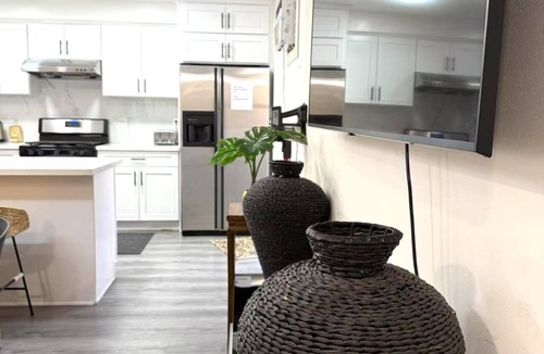 East San Gabriel House | S-Spacious 5-bedroom house with backyard in delightful San Gabriel