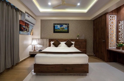 Ramanagara Bed & Breakfast | S V Patel Residency