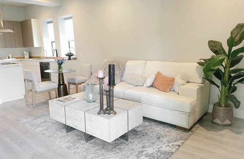 Central Sacramento Apartment | S19 Resident 203
