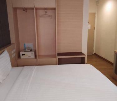 Ratchathewi Bed & Breakfast | S3 Residence Park