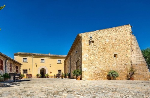 Vilafranca de Bonany Apartment | SA FRANQUESA VELLA - RAMON DESPUIG - Charming apartment with shared pool