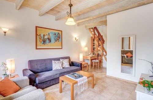 Buger Villa | Sa Sini