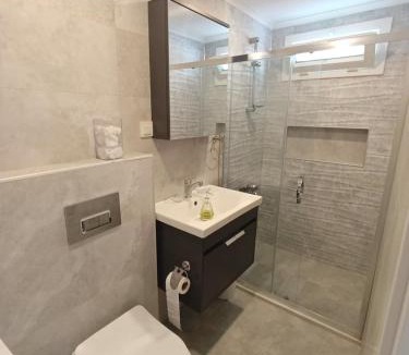 Ayvalik City Center House | Saatli Cami Houses