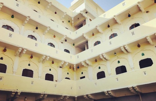 Amer Fort Road Hotel | Saba Haveli