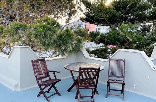 Perissa Apartment | Sabbia Calda Studio 100 meters from black Beach