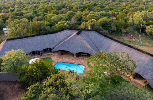 Madibeng Cabin | Sable Ranch Bush Lodge