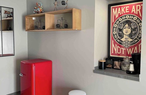 Sablet Apartment | Sablet : Exceptional room in a quiet, hotel-like setting