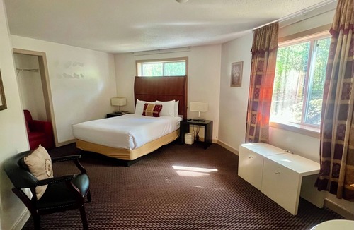 Center Conway Hotel | Saco River Motor Lodge & Suites