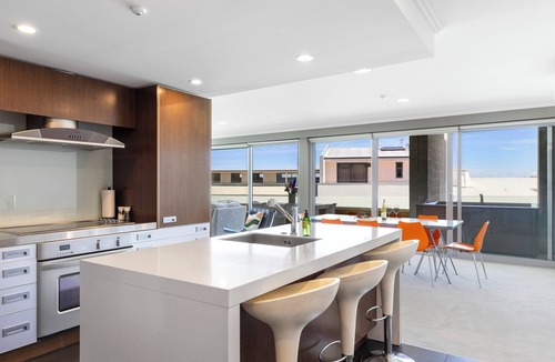 Waipahihi Apartment | Sacred Waters