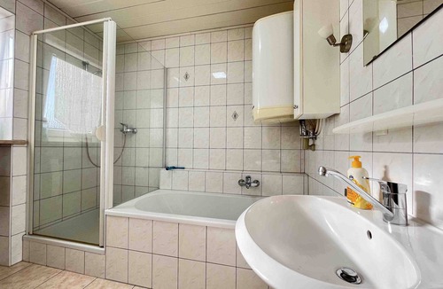 Schwandorf Apartment | (SAD211) Large workers rental/rental housing