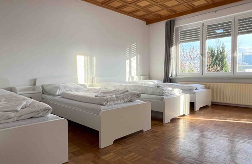 Schwandorf Apartment | (SAD701) Large workers rental/rental housing