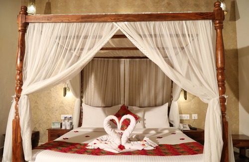 Amritsar Hotel | Sadda Pind