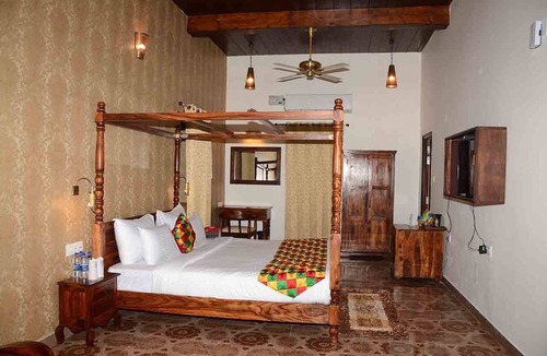 Amritsar Hotel | Sadda Pind