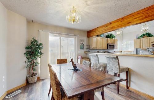 Bozeman House | Saddle Peak Outpost- Unit A & B