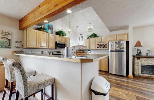 Bozeman House | Saddle Peak Outpost- Unit A & B