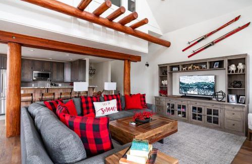 Saddle Ridge Apartment | Saddle Ridge D1