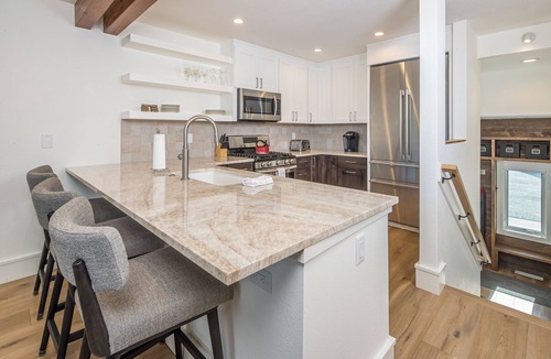 Saddle Ridge House | Saddle Ridge Ski in/Ski out condo, private hot tub