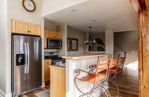 Saddle Ridge House | Saddle Ridge Townhome with Ski-in/Ski out access! Hot tub!