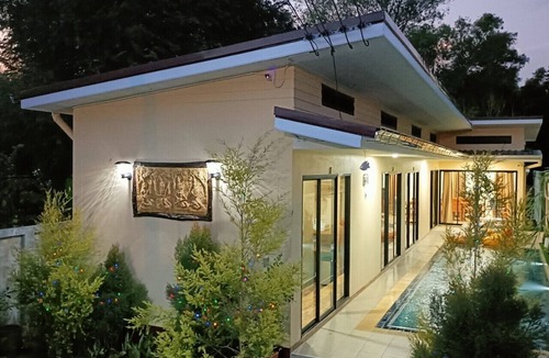 Chakphong Villa | Saendee Pool Villa