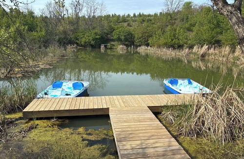 Williamstown RV Rental | Safari Tent D at Eden Reserve - Near Ark