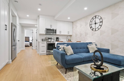 Mount Pleasant House | Safe and Prime location - 5 mins to downtown