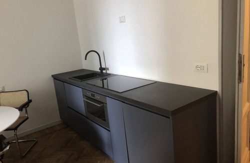 Porta Tenaglia Apartment | Safe Luxury Studio Flat in Brera front of the park