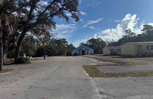 Brooksville RV Rental | Safe & Peaceful Property for RV Parking or Campers-Lot 101