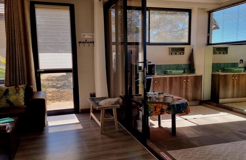 Windhoek Apartment | Safe, peaceful self-catering unit in Omeya Golf Estate.