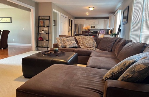 Davenport House | Safe & Spacious 3BR/3BA family and pet friendly home near TBK sports complex