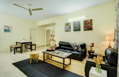 Vijaya Bank Layout Villa | Saffron Breeze Spacious 4-BHK Apartment with Living & Balcony