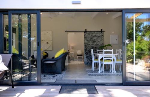 Sandbaai Apartment | SAFFRON COTTAGE