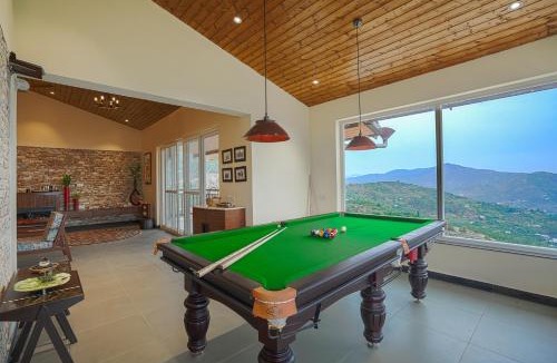 Kaul Villa | SaffronStays Ridgeview Manor, Mukteshwar - 3BHK Villa with Himalayan Views & Verandahs