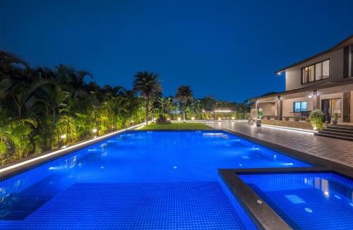 Kune N.m. Villa | SaffronStays Three Palm Villa -7-BR villa with pool, jacuzzi, gazebo bar & lawns for celebrations in Lonavala
