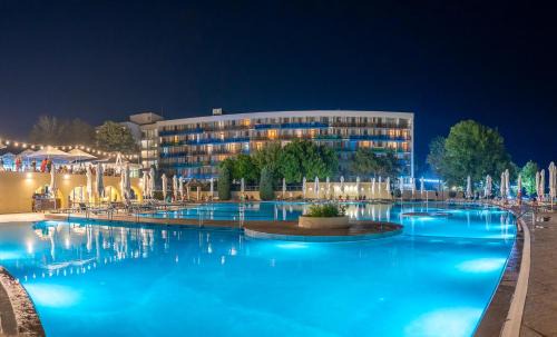 Saturn Hotel | Safir Blue Resort