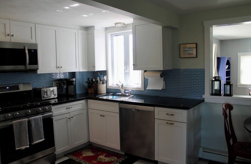 Sagamore Beach Cottage | Sagamore Beach large group rental, steps to private beach!