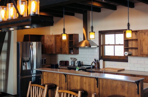 Pray Hotel | Sage Lodge